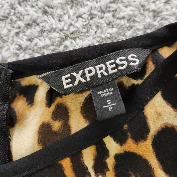 Express Leopard Print Zipper Back Sleeveless Loose Fit Blouse - Picture 2 of 8